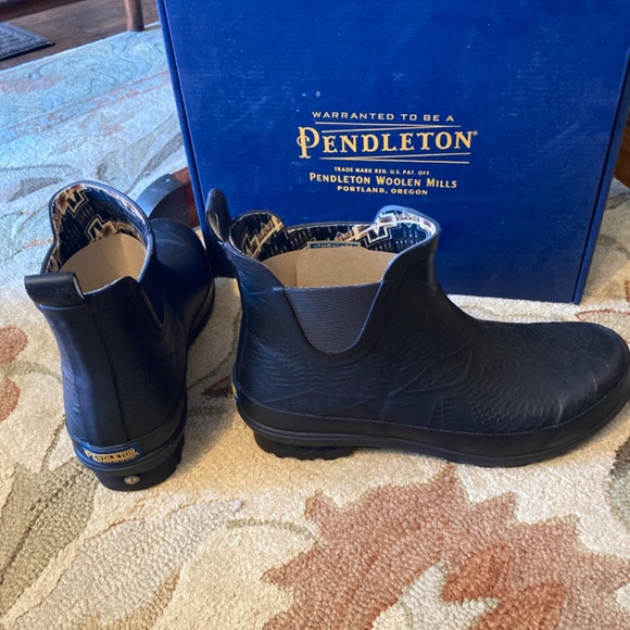 Pendleton Boot - Picture 2 of 2